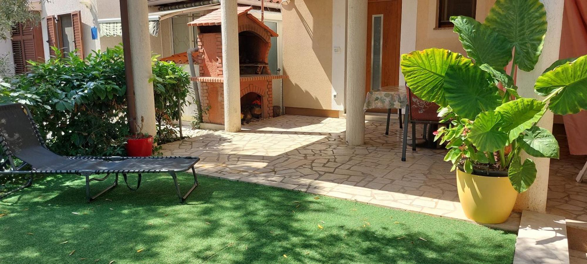 Apartments Asterix Pula Exterior foto